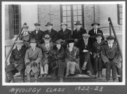 Photo of Mycology class, winter 1922-1923.