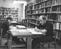Students studying in (Bixler?) library