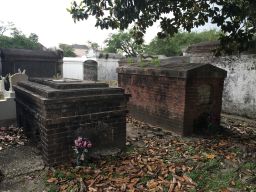 Slave graves at Lafayette Cemetery No. 1