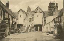 Whitehorse Close, Canongate. Knox Series; verso: Published by Old Edinburgh Arts & Crafts Ltd. [divided back, no message]