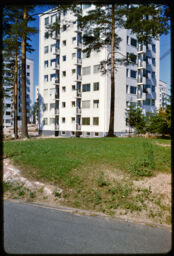 Eight-story residential tower (Munkkiniemi, Helsinki, FI)