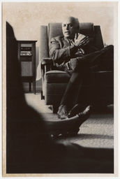 Allen Funt sitting and speaking, photo 2