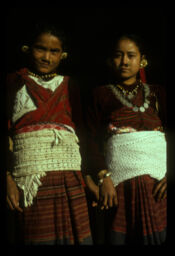 Madeu kharka gaun ko dui balika Tamang  pahiranma (मादेउ खर्क गाँऊको दुई बालिका तामाङ पहिरनमा / Two Girls in Tamang Dress from Madeu kharka village)