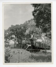 Tweetsie locomotive and Stonewall Jackson train on the Shenandoah Central Railroad crossing Cub Run Bridge No. 1