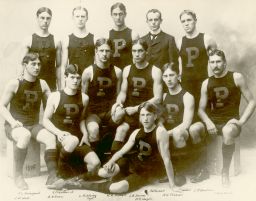 Crew (men's), 1899 team, group photograph