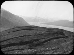 Yakutat Bay: Faults looking down. Front on the Nunatak. 1905-120 USGS