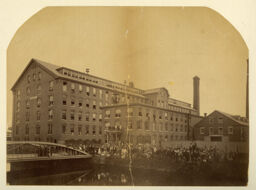 Workers at the Pemberton Mill, Lawrence, Massachusetts