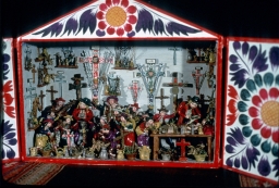 Traditional retablo