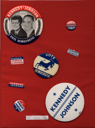 5202 Classic 1964 Campaign LET'S BACK Lyndon JOHNSON Campaign Button