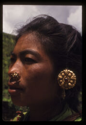 Nakama fuli ra kanma dhungri layeki tamang mahila (नाकमा फुली र कानमा ढुंग्री लाएकी तामाङ महिला / Tamang Woman Wearing a Nose Pin (Fuli) and Ear Top (Dhungri))