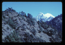 shandar Langtang himalko drisya (सुन्दर लांगटंग हिमालको दृश्य / Spectacular View of Mount Langtang)