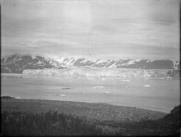 Panorama (62-67) of Turner and Hubbard Glaciers from Russell's Osier Isl. site.