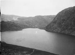 Upper lake Nugsuak penninsula, Greenland, Tarr 1896