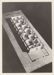 Photo of design model for flexible gallery space, Princeton University Art Museum.