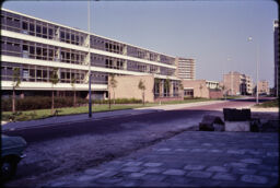 Four-story school building (The Hague, NL)
