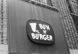 Bun N' Burger, Manhattan