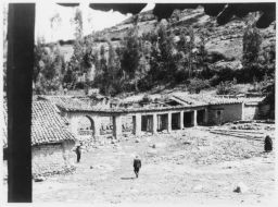 Ruined buildings of Vicos hacienda