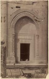 Haynes in Anatolia, 1884 and 1887: Unfinished tomb in courtyard, Alaeddin Camii, Konya