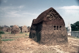 Dung Houses