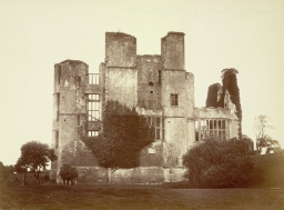 Kenilworth Castle, the Leicester Building      