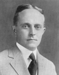 Robert Rhodes McGoodwin (1886-1967), B.S. 1907, M.S. 1912, portrait  photograph