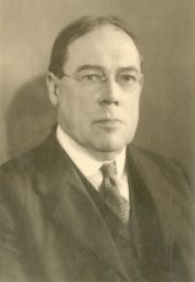 Cornelius Weygandt (1871-1957), 1891 A.B., 1901 Ph. D., 1931 Litt.D., portrait photograph