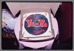 Yo Yo Birthday cake