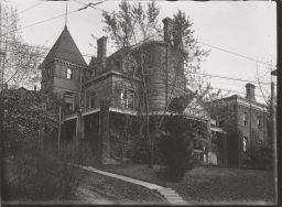 Second Zeta Psi house (built 1891).