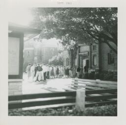 Line of students during Welcome Week of the class of 1965
