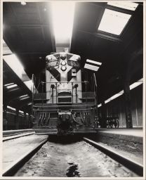 CNW Locomotive #1653 at platform in passenger terminal