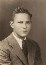 Photograph of Stanley Arthur Loewenberg, '31