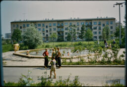Public fountain and landscaped area near a residential building (Moscow, RU)