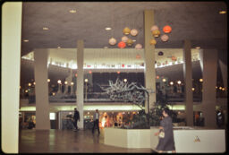 Atrium and interior of mall (Randhurst Mall, Mount Prospect, Illinois, USA)