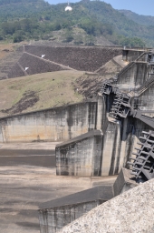 Kotmale Dam and Reservoir (1979-1985)