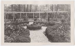 Ralph Hanes estate, center of courtyard and garden