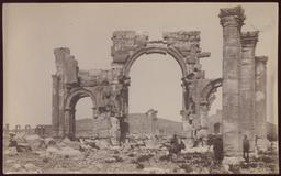 Wolfe Expedition: Palmyra, Monumental Arch