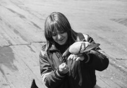 Women feeding pigeons, Atlantic City