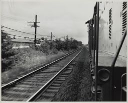 Passenger train headed west towards Elmhurst, Illinois