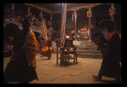 Lamaharu jhyamta bajaudai nacha prastut gardai (लामाहरु झ्याम्टा बजाउदै नाच प्रस्तुत गर्दै / Lamas Performing Dance While Playing Jhyamtas)