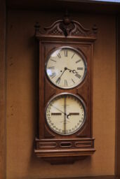 Ithaca Calendar Clock
