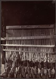 Old loom 