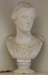 Bust of Iuno Cesi