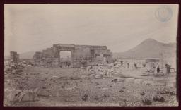 Wolfe Expedition: Palmyra, "tariff court"