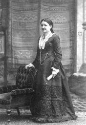 Caroline Burnham Kilgore (1838-1909), L.L.B. 1883, portrait photograph