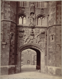 Cambridge. St. John's College (Front Gate) 
