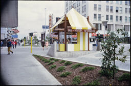 Information booth in downtown pedestrian mall (Waterfront Area, Sacramento, California, USA)