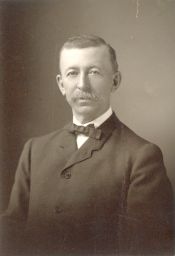 Edgar Fahs Smith (1854-1928), Sc.D. (hon.) 1899, LL.D. (hon.) 1906, and M.D. (hon.) 1920, portrait photograph
