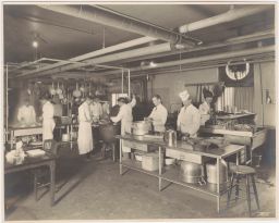 Men's quantity cooking class in Comstock Hall, Hotel Admin.