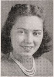 Senior class photo of Evelyn Zimmerman