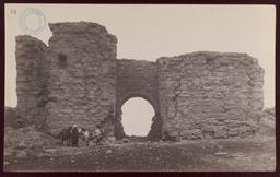Wolfe Expedition: Dura Europos, Palmyra Gate